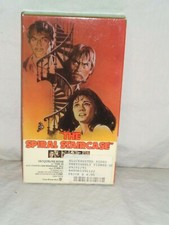 The Spiral Staircase (VHS) Bisset Christopher Plummer Wanamaker John Philip Law