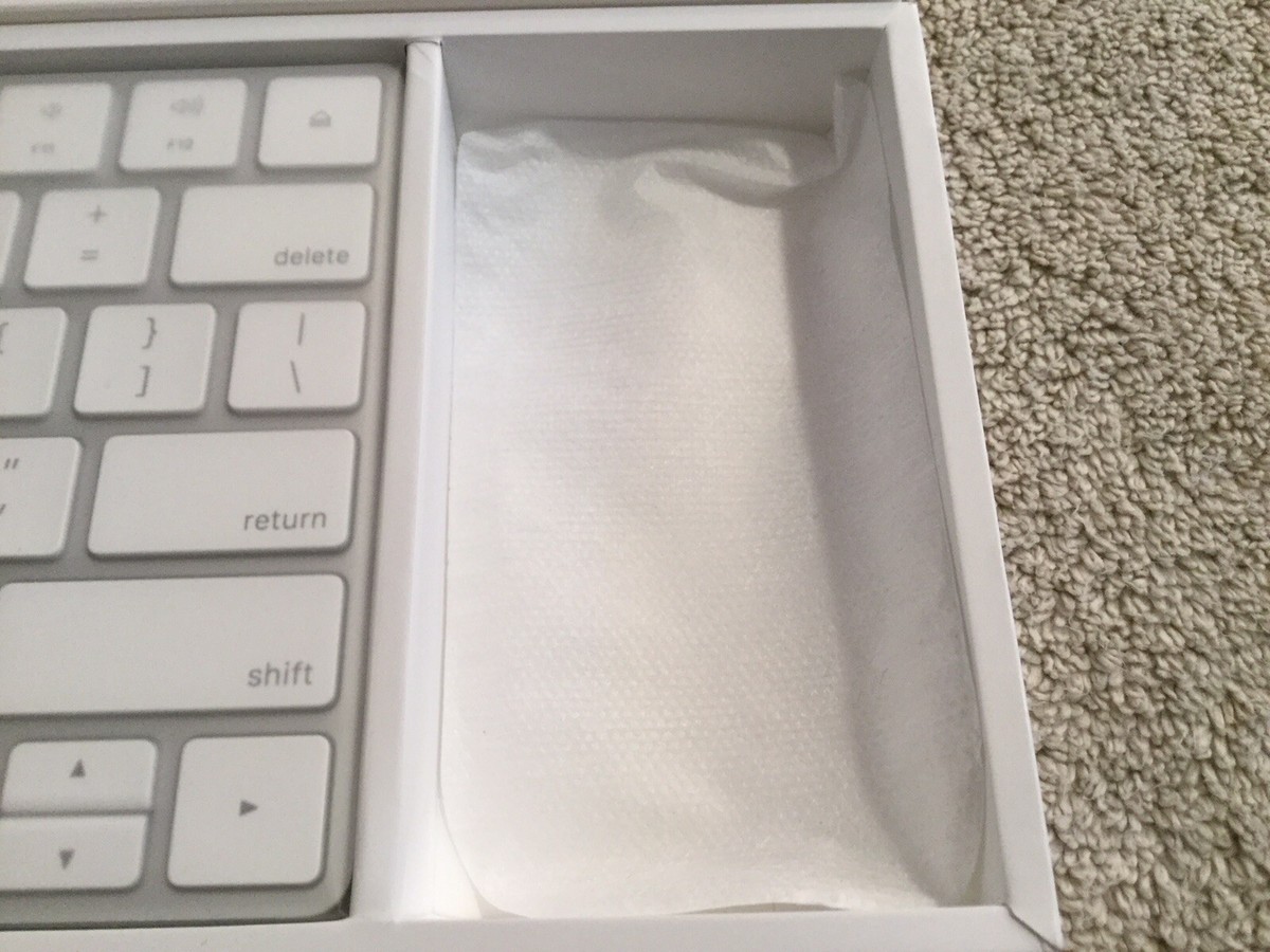 APPLE MAGIC KEYBOARD A1657. White. NEW. Box Opened. No Mouse