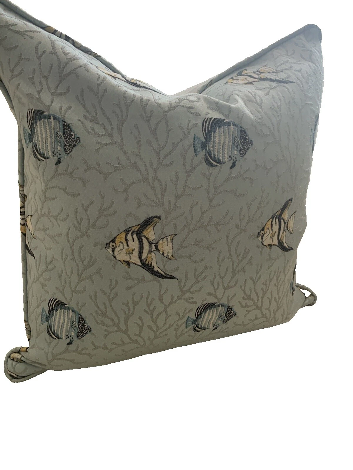 Подушки с анималистичным принтом для спальни в стиле арт нуво домашний декор