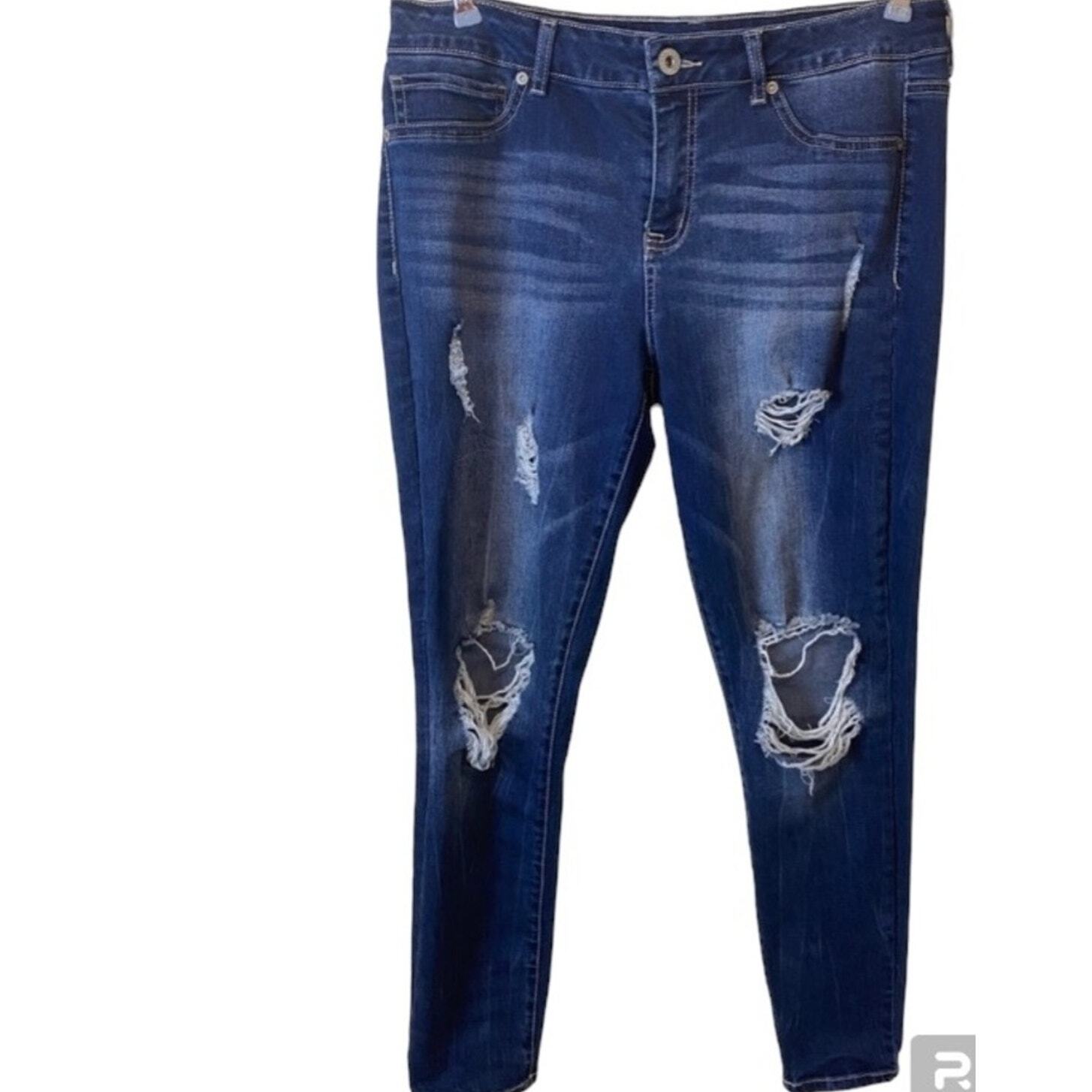 Maurices distressed skinny stretch, jeans, large women’s