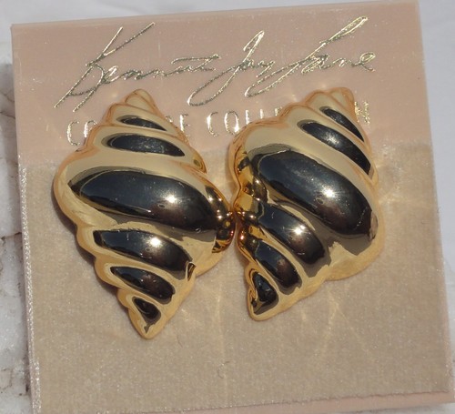 KENNETH JAY LANE KJL Shiny SHELL STUD EARRINGS NEW - 第 1/15 張圖片