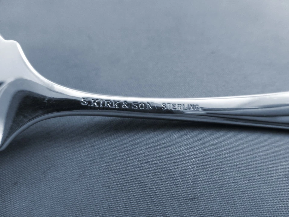 ROSE-KIRK STERLING 4 PIECE LARGE DINNER SIZE PLACE SETTING(S)-FRENCH BLADE - Image 2 of 2