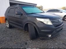 Used Front Center Interior Rear View Mirror fits: 2012 Ford Explorer w/o rain se