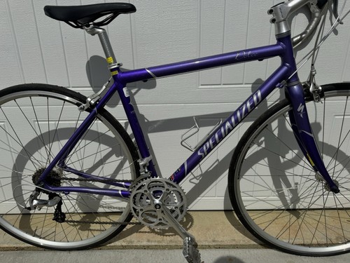 For Sale: Specialized Dolce Women’s Road Bike - Picture 3 of 10