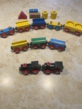 15 Piece Wooden Toy Trains Not Sure Of The Manufacturer