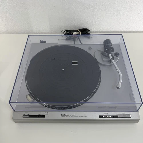 Technics SL - B202 Record Player / Turntable POWERS ON-spares and repair