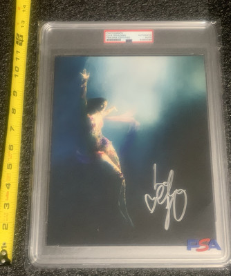 ELLIE GOULDING SIGNED PHOTO LIGHTS OUTSIDE BURN HYPNOTIZED SLAB PSA BAS JSA