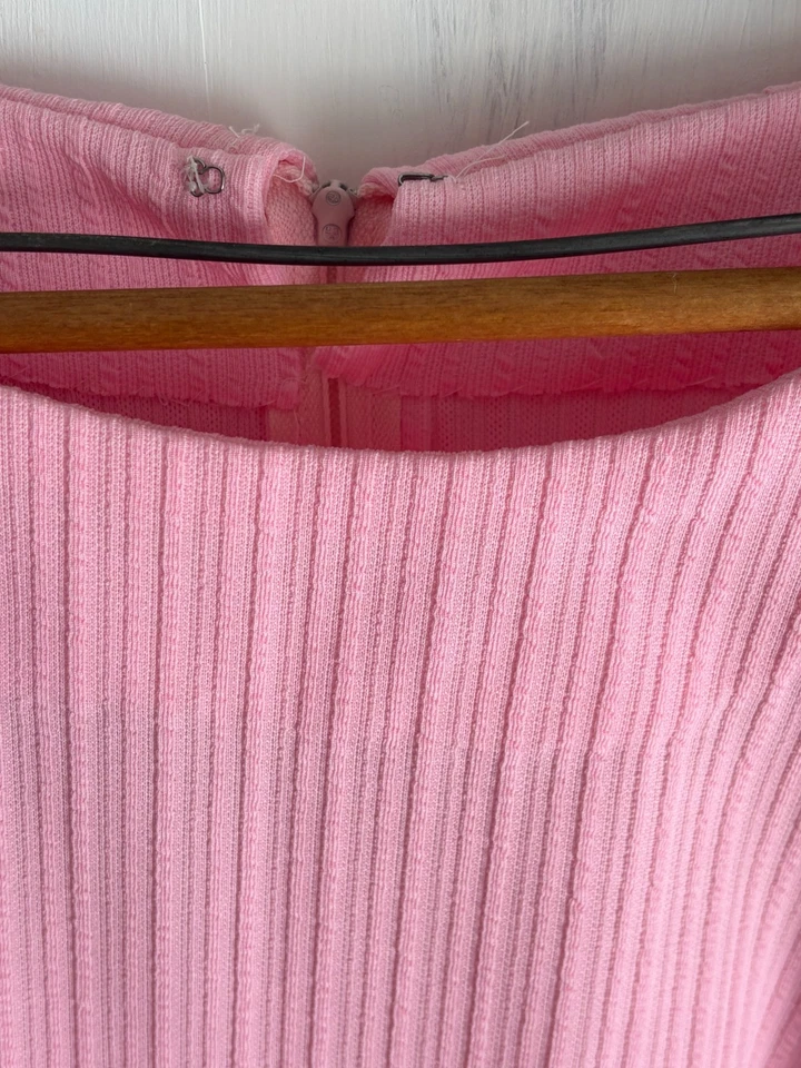 Vintage 60s 70s Pink Ribbed Mod Maxi Long Sheath Dress Crochet Lace Belt M/L - Image 4 of 4