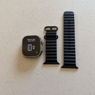 Apple Watch Ultra 1 49mm Natural Titanium Case with  Black Ocean Band