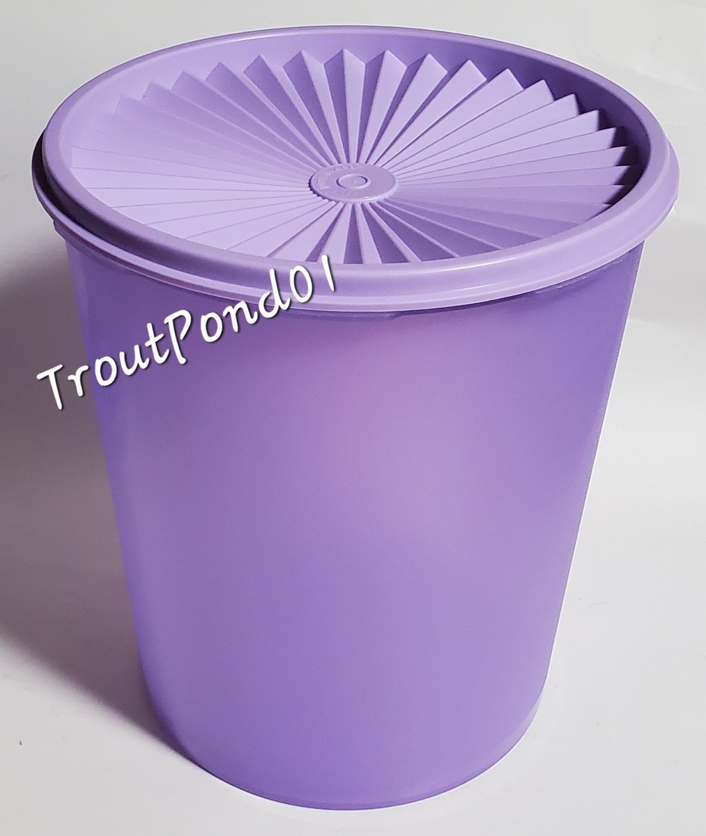 Tupperware Servalier Canister 17 cup Capacity Sheer Lilac Purple w