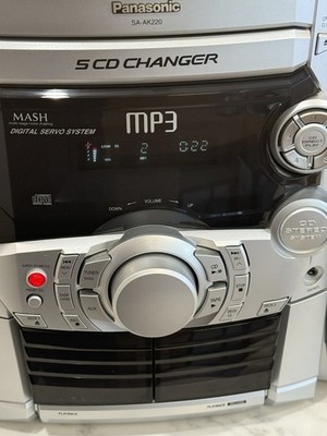 Panasonic SA-AK220 Stereo System 5 CD Changer duo Cassette with