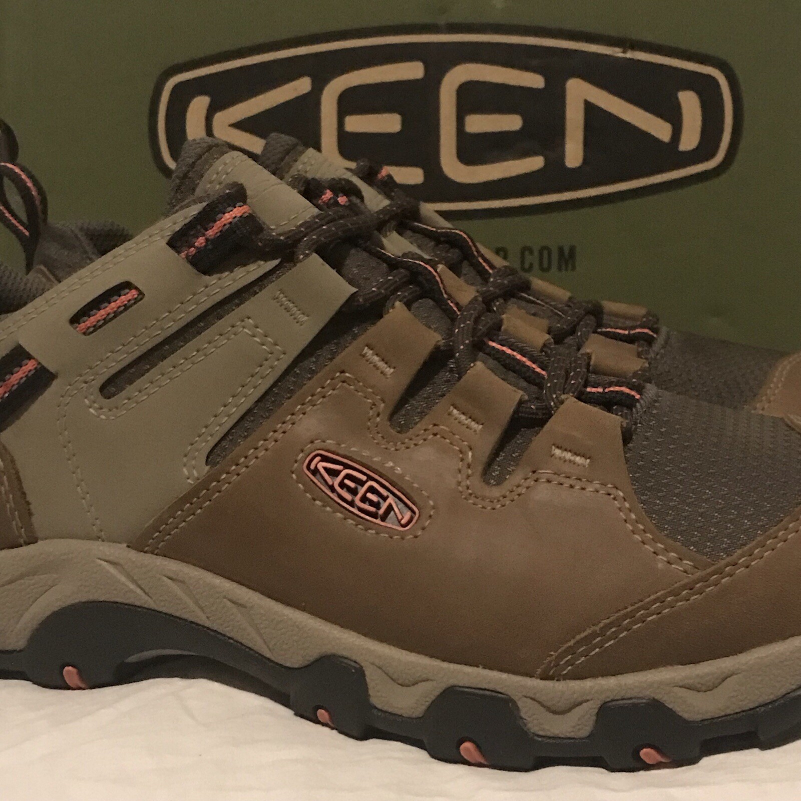 Scarpe da ginnastica da trekking impermeabili Steens taglia 9 5 M nuove Keen 1022336