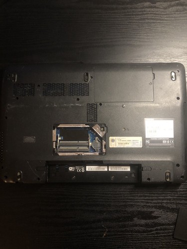 FOR PARTS! Toshiba Setellite C675D-S7101 - Afbeelding 3 van 5