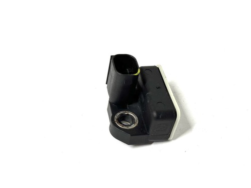 W218 Mercedes 2013 CLS63 AMG Front Acceleration Sensor 0055421218 OEM - Picture 8 of 11