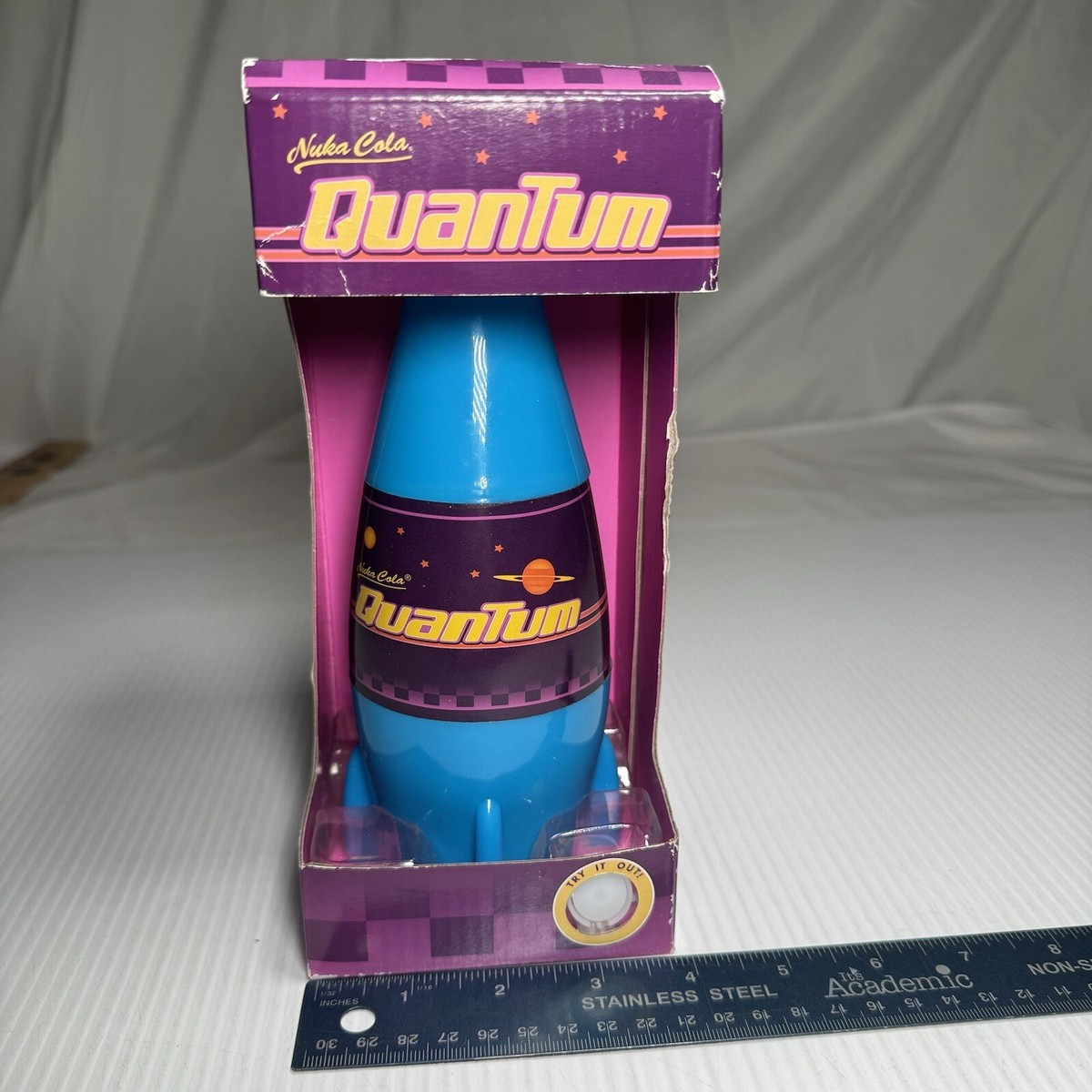 Fallout 76 Nuka Cola Quantum Night Lite ** Never Opened Box