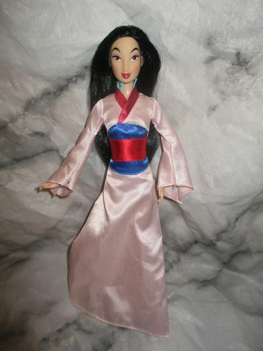 Barbie type Disney Mulan Doll with Jointed Arms and Wrist