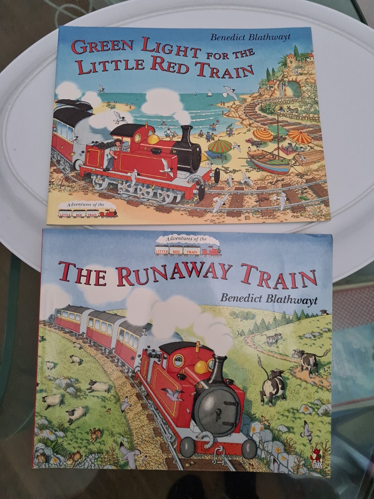 The Little Red Train: The Runaway Train (Adventures of the Little Red Train) +1