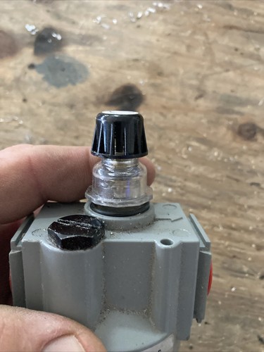 Milton 1030-8 1/2" NPT Metallschmierstoff für Teile, die nicht funktionieren - Bild 7 von 9