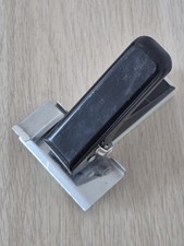   Commodore C64 / C128   Disketten-Locher  