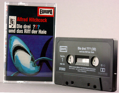 Die drei ??? 30 und  das Riff der Haie  Europa MC 1993 schwarz