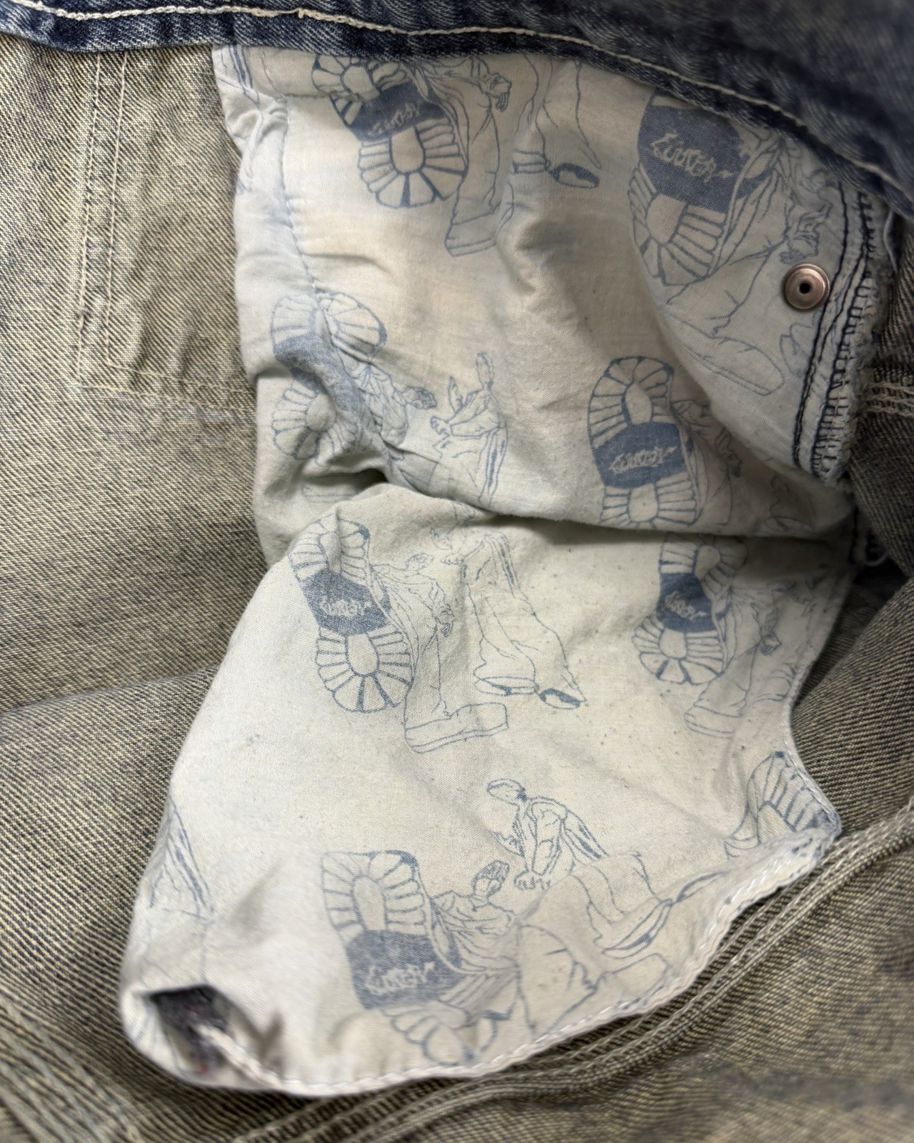 Vintage TRUST Asymmetrical Patchwork Distressed E… - image 8