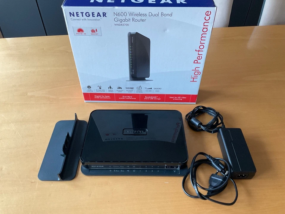 Netgear N600  WiFi Router Model -Nr. WNDR3700 mit OpenWRT 24.10.2 vorinstalliert