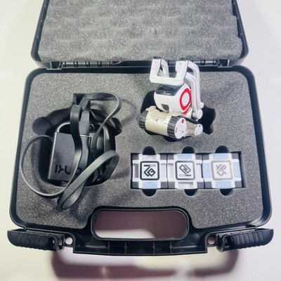 Anki Cozmo Robot Complete w/ 3 Power Cubes, Charger