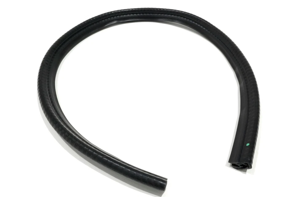 Protector de arco de rueda de guardabarros trasero moldeado 91016FE031 OEM 2002-2007 Subaru Impreza Foto 3 de 4