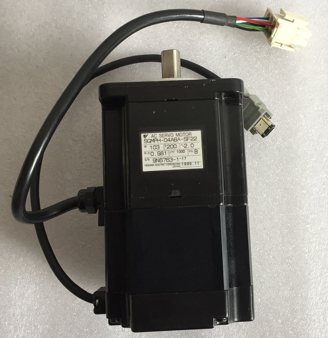 1pc used   SGMPH-04ABA-SF22 Servo Motor   #A6-37