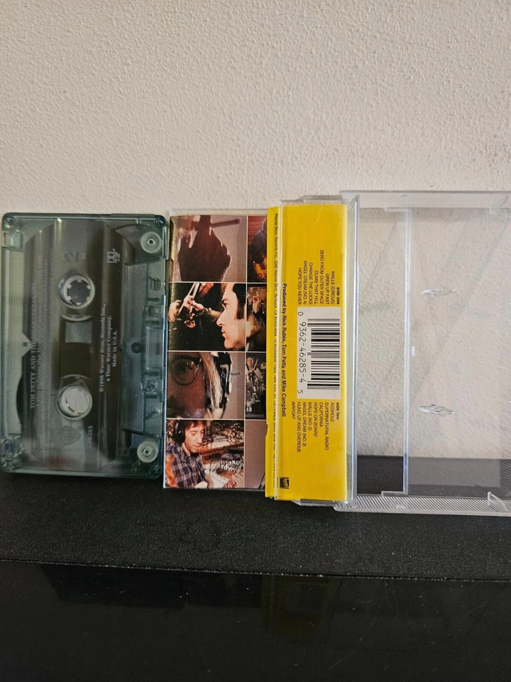 TOM PETTY AND THE HEARTBREAKERS She's The One Music Soundtrack 1996 CASSETTE - Image 2 of 4