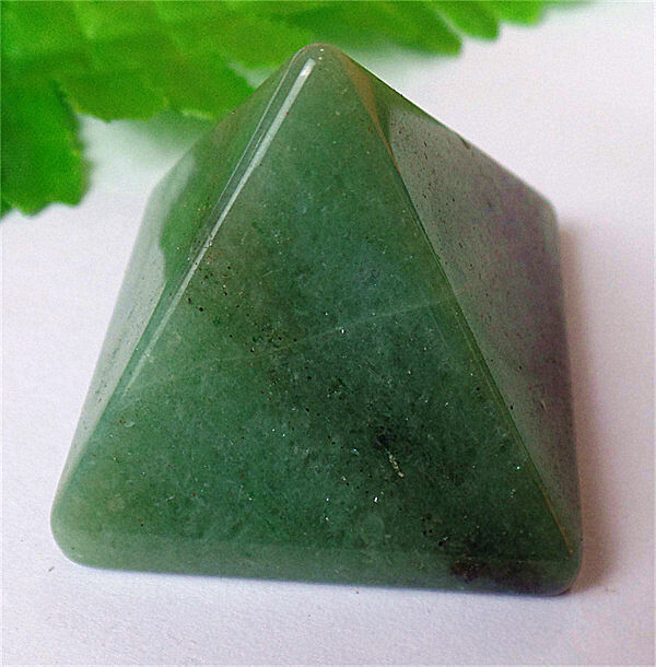 61g 39x33mm Natural Green Aventurine Energy Pyramid Furnishing Articles ZL6455