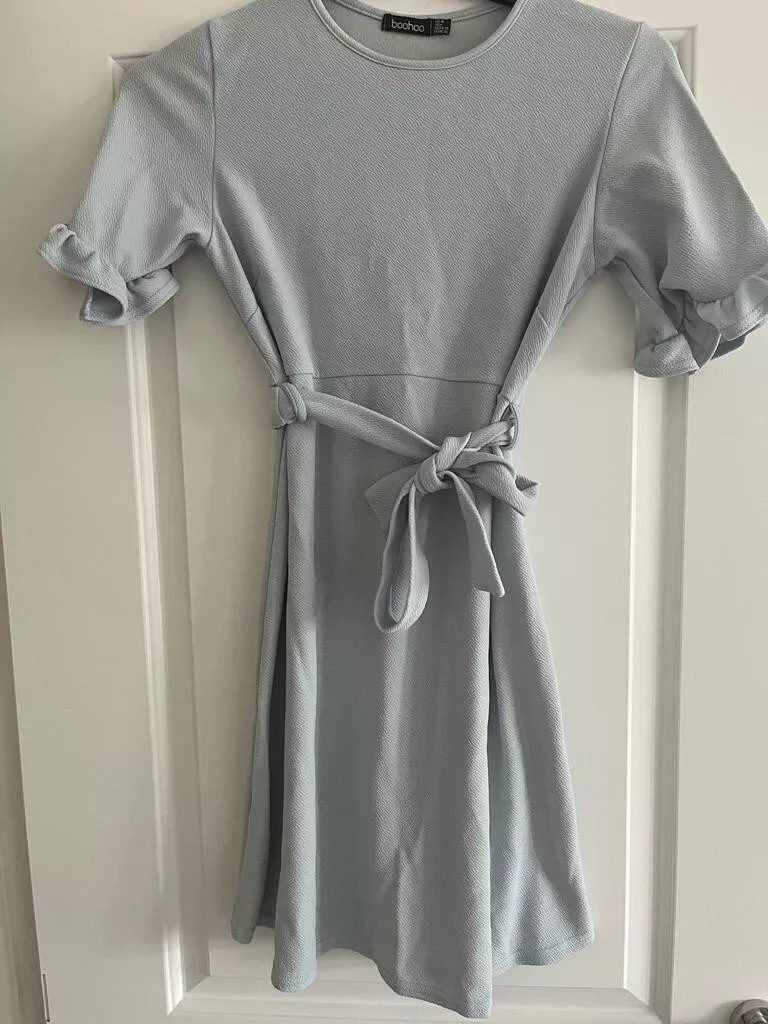 Boohoo Baby Blue belted maternity dress size 10 work wear