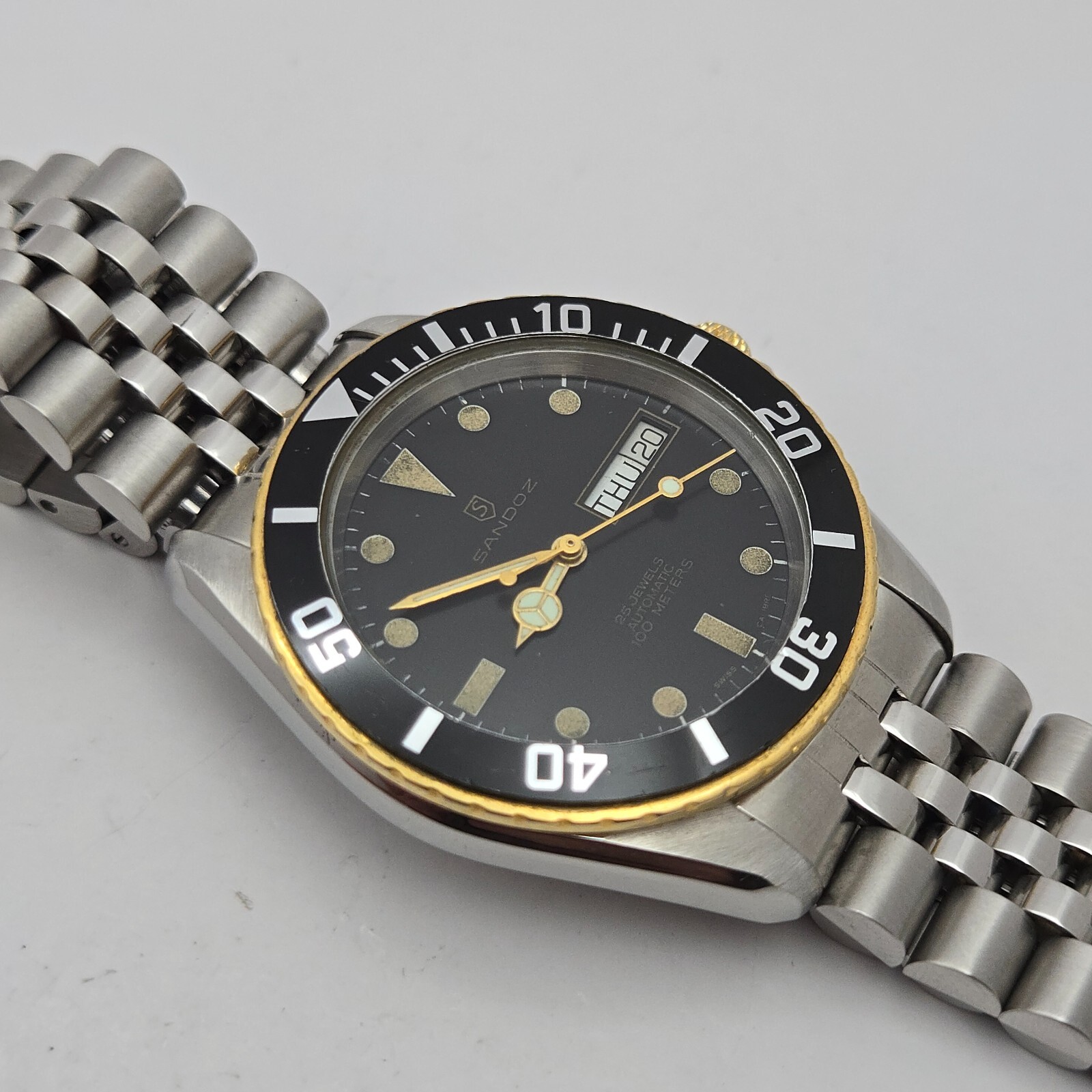 Foto 10 di 22