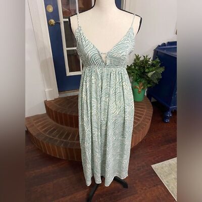 BaeVely Light Green and White Zebra Print Maxi Dress - Size Medium | eBay BaeVely Light Green and White Zebra Print Maxi Dress - Size Medium | eBay