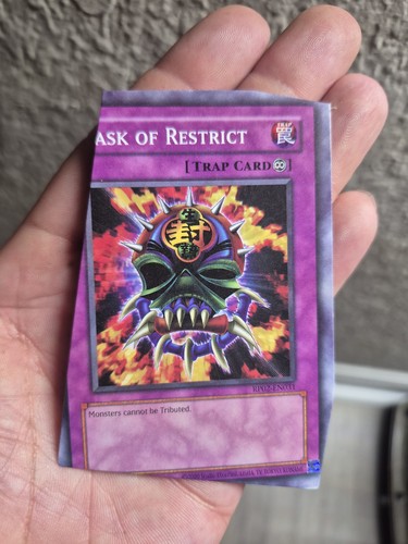 Mask Of Restrict (Miscut) Retropack 2 - Picture 5 of 7