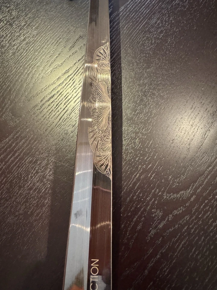 Zapatero de metal pesado colección TJ de colección 16,5" de largo con bolsa original Foto 3 de 4