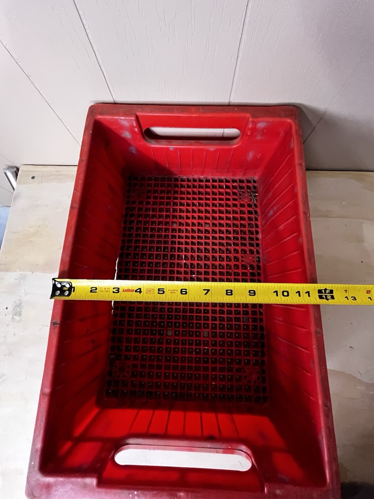 Vintage Double Cola Soda Bottle Crate Plastic Red holds 16 Bottles *READ