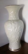 Vtg Lenox Ivory Porcelain Floral Vase 24K Gold Trim Made in USA 6.5"