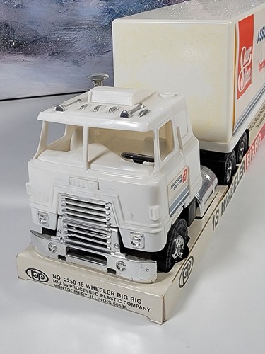 VTG PROCESSED PLASTICS COMPANY 18 WHEELER BIG RIG PLASTIC TOY SET #2250 BOXED - Picture 7 of 21