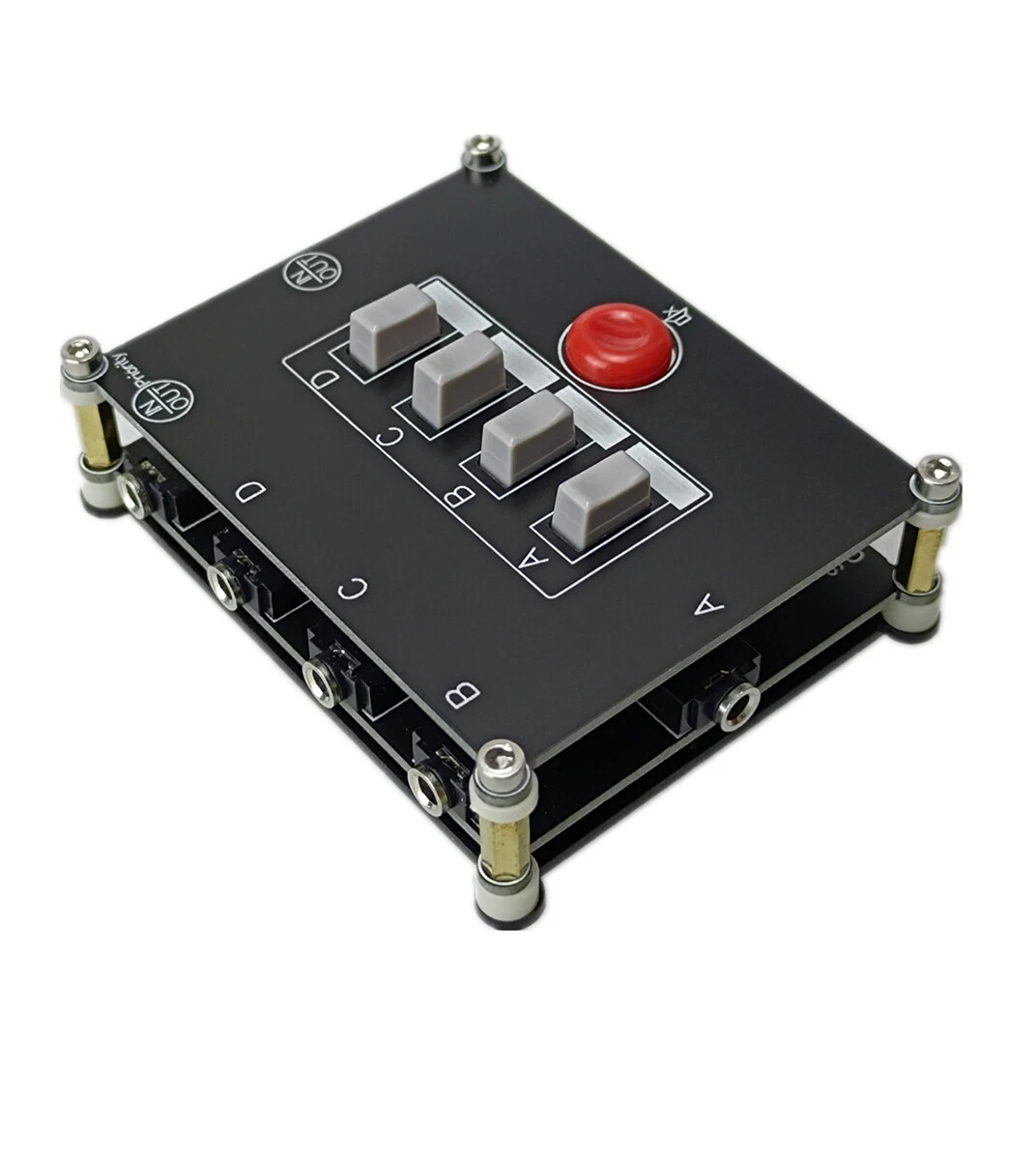 Selector/divisor De Audio Pasivo Mini - 1 Entrada A 4 Salidas, Conectores 3.5 Mm Y RCA, Marca Douk Audio