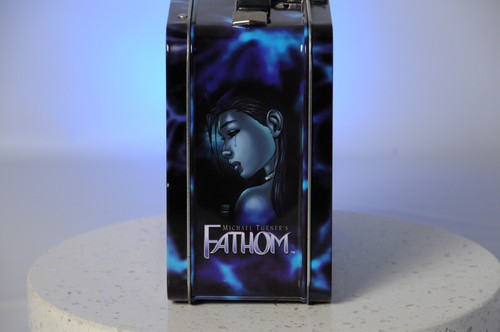Michael Turner's FATHOM Metal Lunchbox 2000 Top Cow BRAND NEW - Picture 3 of 8