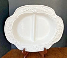 VINTAGE PFALTZGRAFF LAUREL WHITE 15" x 12-3/8" Oval Divided Serving Bowl MINT