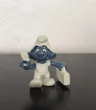 Vintage SMURFS Doctor White First Aid Kit Smurf 20054 Peyo Schleich PVC Figurine