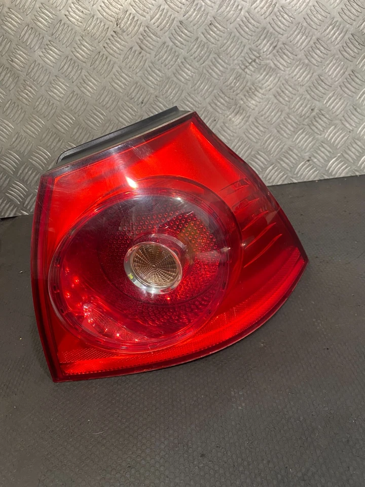 Luz trasera derecha del lado del conductor Volkswagen Golf MK5 2006 1K6945096Q #10 Foto 2 de 4