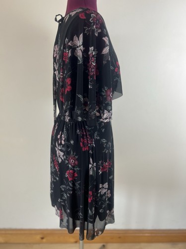 BNWT Red Herring Black Floaty Floral Mesh Overlay, Angel Sleeves Dress Size 10 - Picture 5 of 13