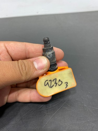 2020 PORSCHE CAYMAN GT4 718 OEM TPMS TIRE PRESSURE MONITOR SENSOR OEM - Picture 3 of 4