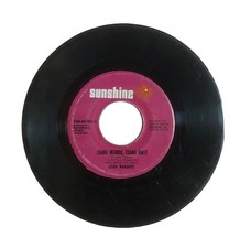 Philippines LEAH NAVARRO Isang Mundo, Isang Awit 7’ 45 Rpm Vinyl Records