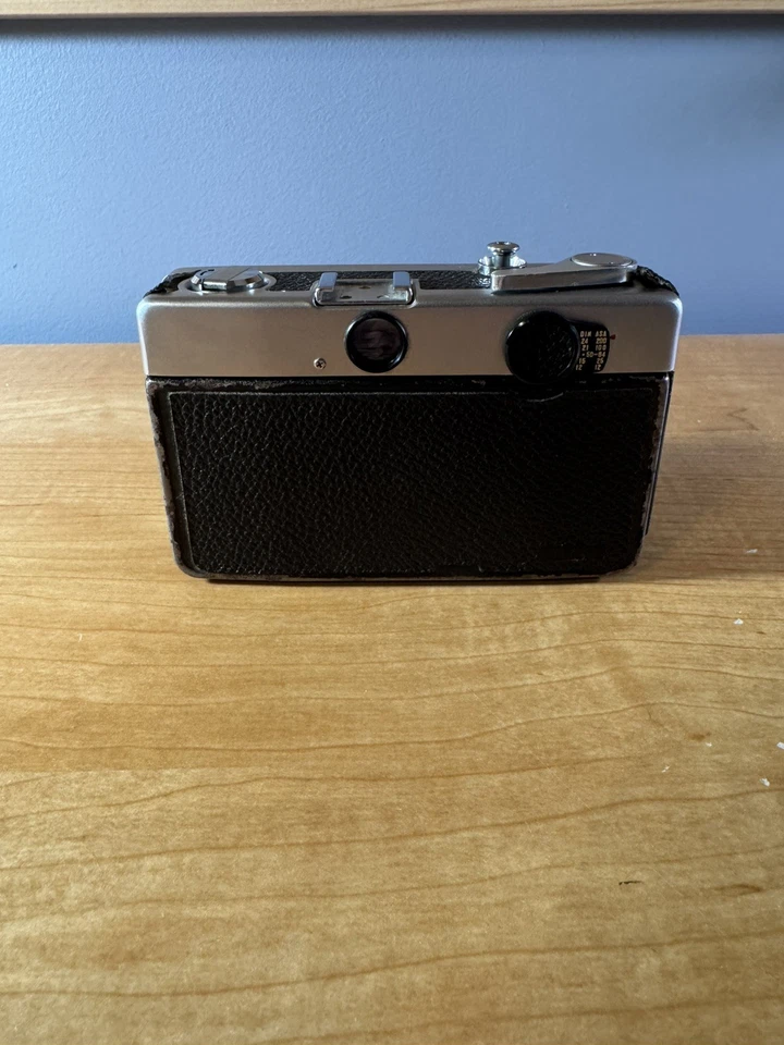 Cámara fotográfica Fujica Compact 35 telémetro 35 mm, PARA REPUESTOS/REPARACIÓN Foto 2 de 4