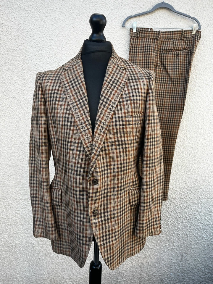 Vintage Donegal Tweed 2 Piece Wool Check Suit- 42"R W36" L28" - Image 2 of 4