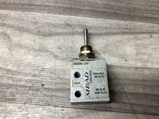 Válvula de palanca neumática serie Mead LTV-35 LTV 5 vías 2 posiciones 1/8" NPT #118N139